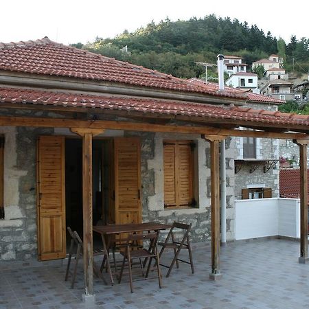 Maleatis Apollo Guesthouse Kosmás Exterior foto
