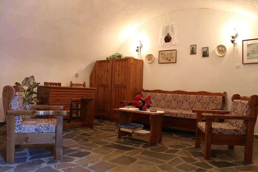 Maleatis Apollo Guesthouse Kosmás Exterior foto